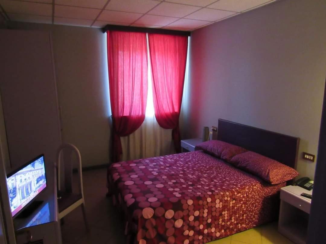 B&B The Sun Swimming & Pool Turin Luaran gambar